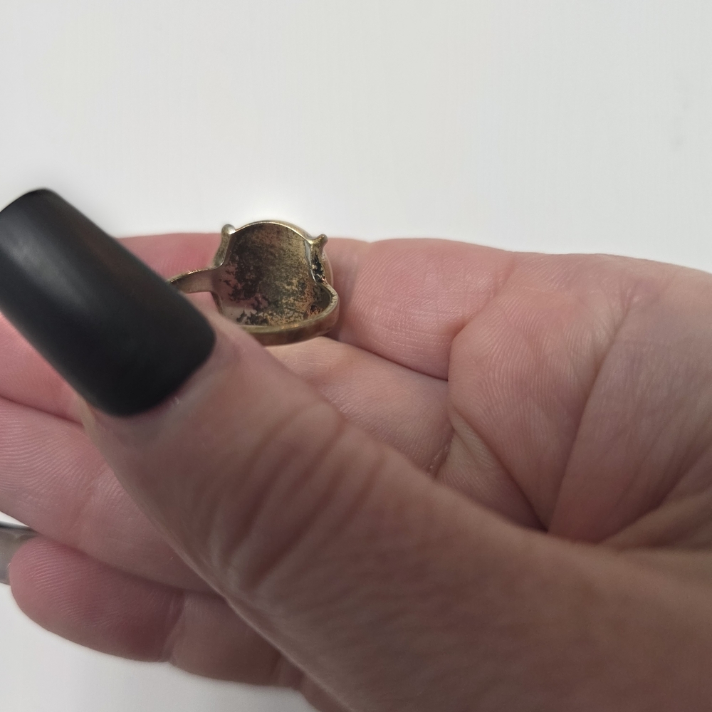 Howlite Ring - Picture 2 of 7